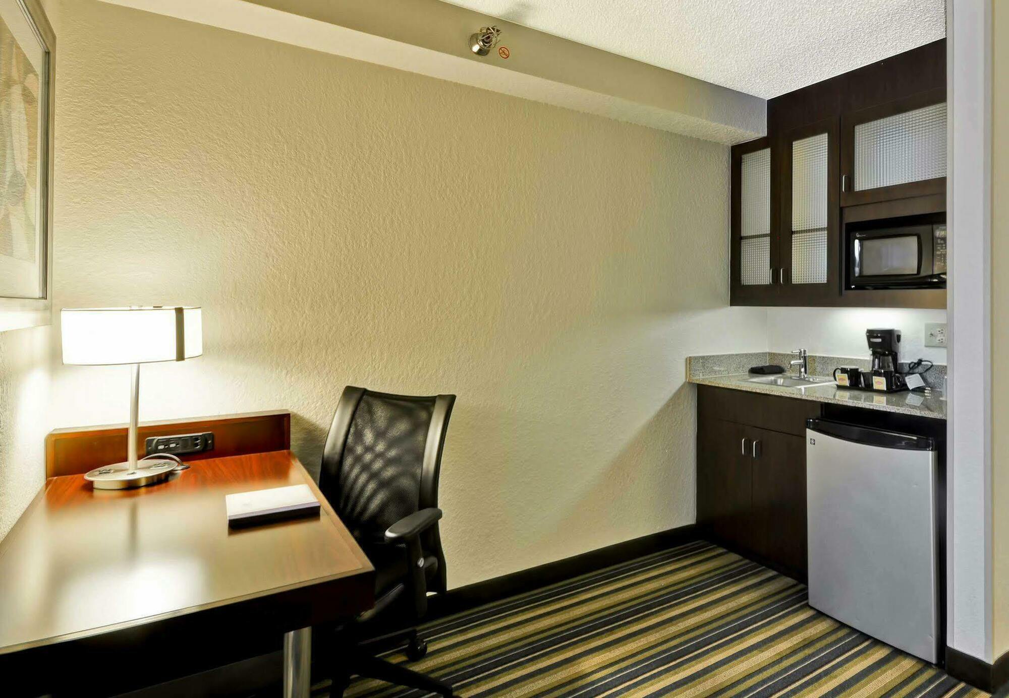 Springhill Suites Houston Hobby Airport Екстер'єр фото